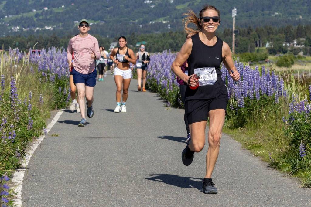 Runners take part in the 2025 Homer Spit Run. (Photo courtesy of Don Pitcher Photography)